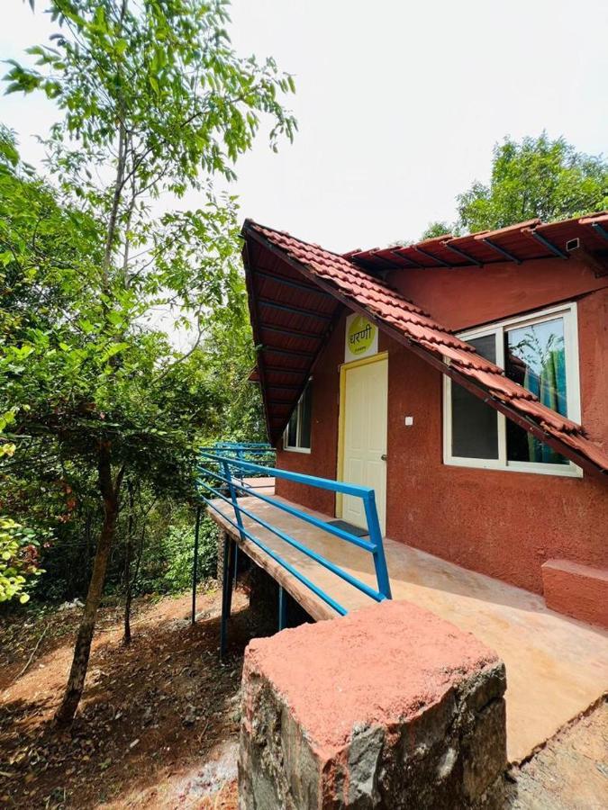 Prithwe Earth Homes Homestay *
