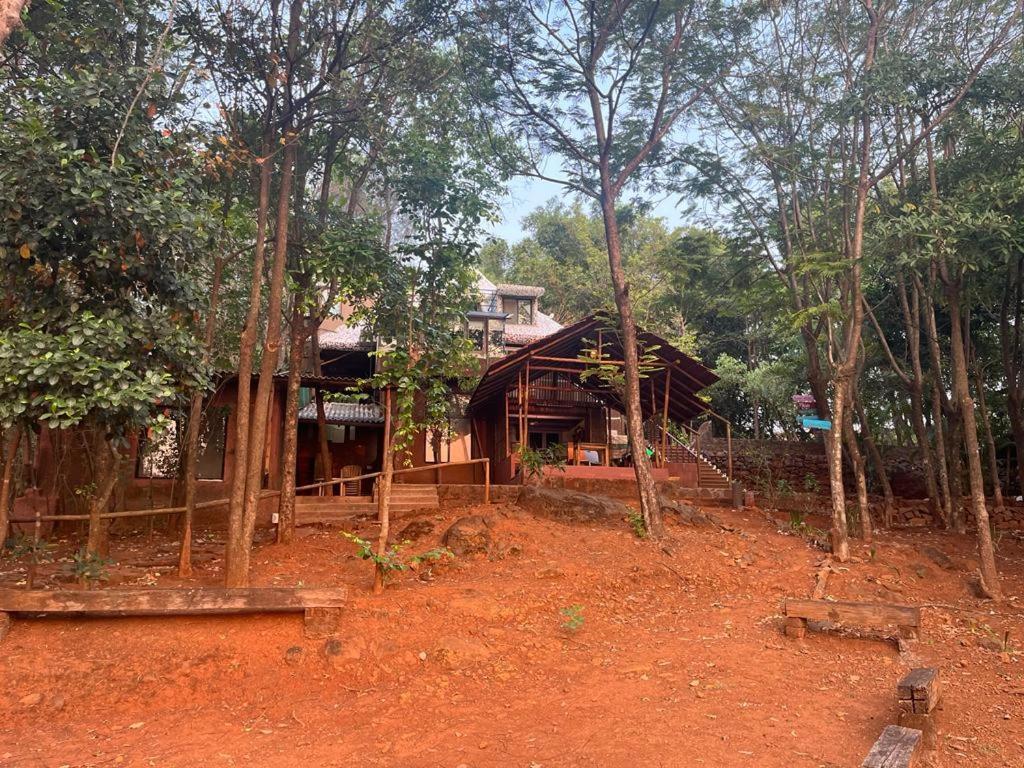 Homestay Prithwe Earth Homes *