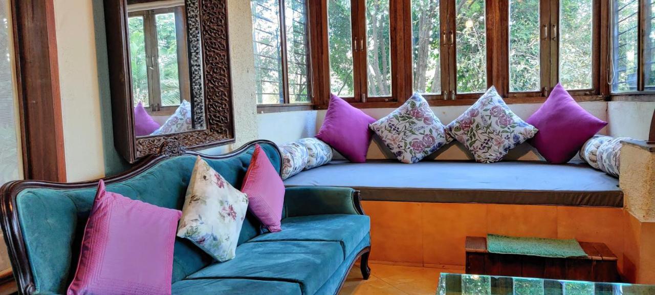 Prithwe Earth Homes Homestay *