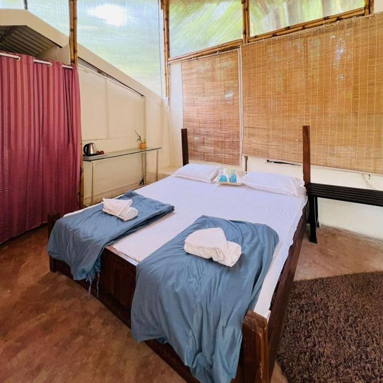Prithwe Earth Homes *