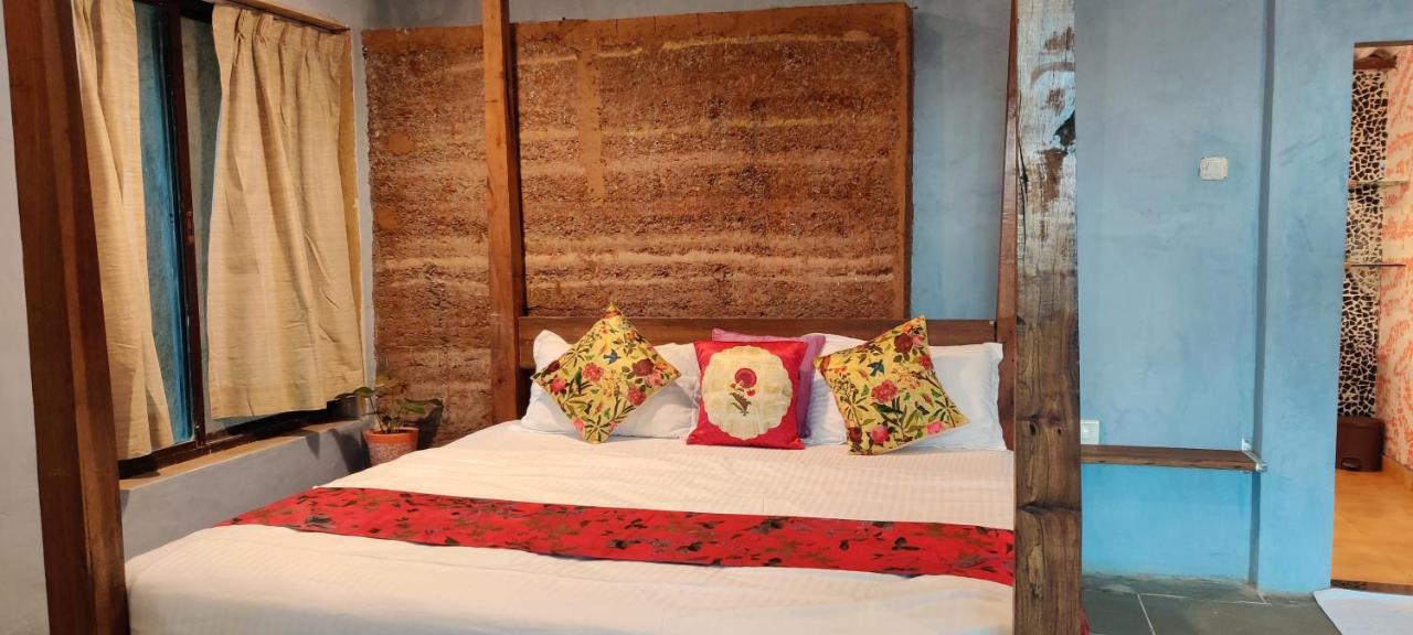 Prithwe Earth Homes *