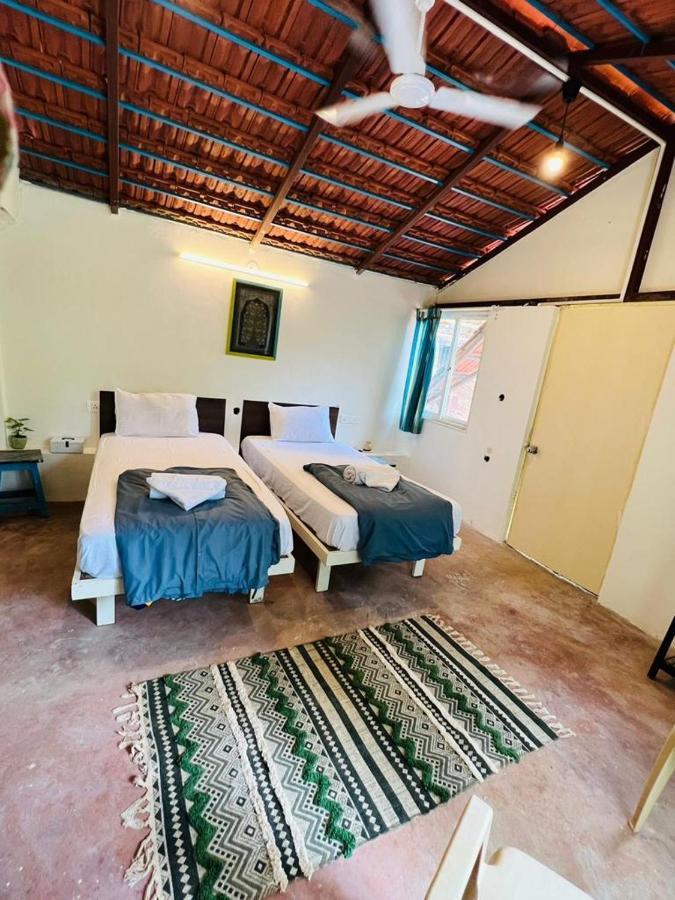 Prithwe Earth Homes