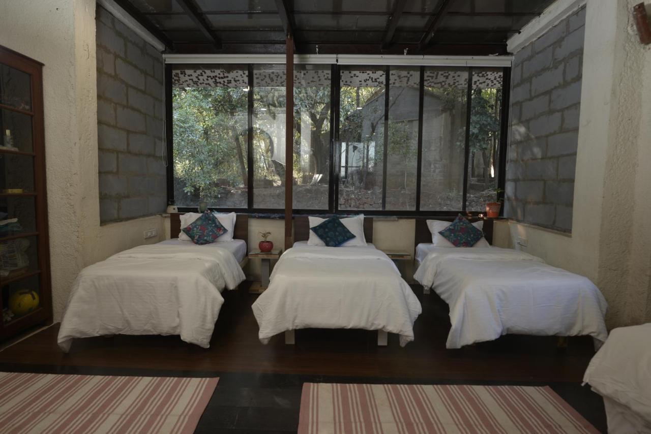 Prithwe Earth Homes Homestay *